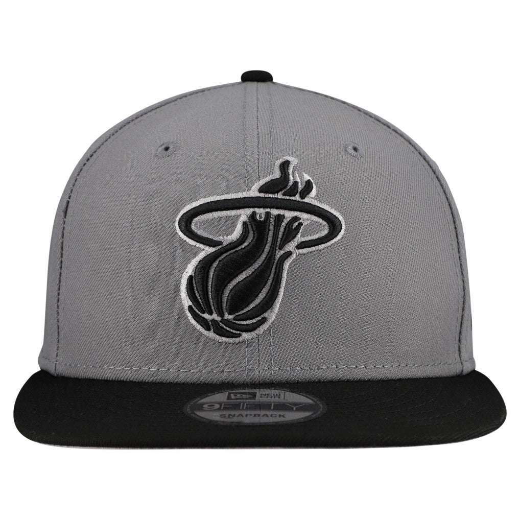 Miami Heat Core Logo Storm Gray Two-Tone 9FIFTY Snapback Hat Gray - New Era