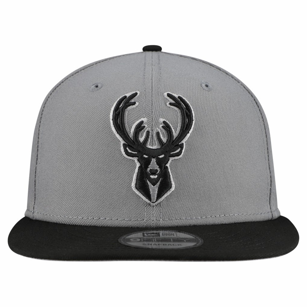 Milwaukee Bucks Core Logo Storm Gray Two-Tone 9FIFTY Snapback Hat Gray - New Era