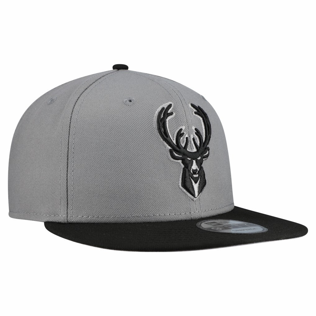 Milwaukee Bucks Core Logo Storm Gray Two-Tone 9FIFTY Snapback Hat Gray - New Era