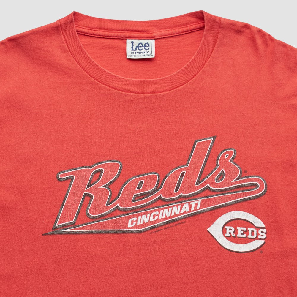 Cincinnati Reds Lee Apparel 2000s T-Shirt - Red - Vintage T-shirts