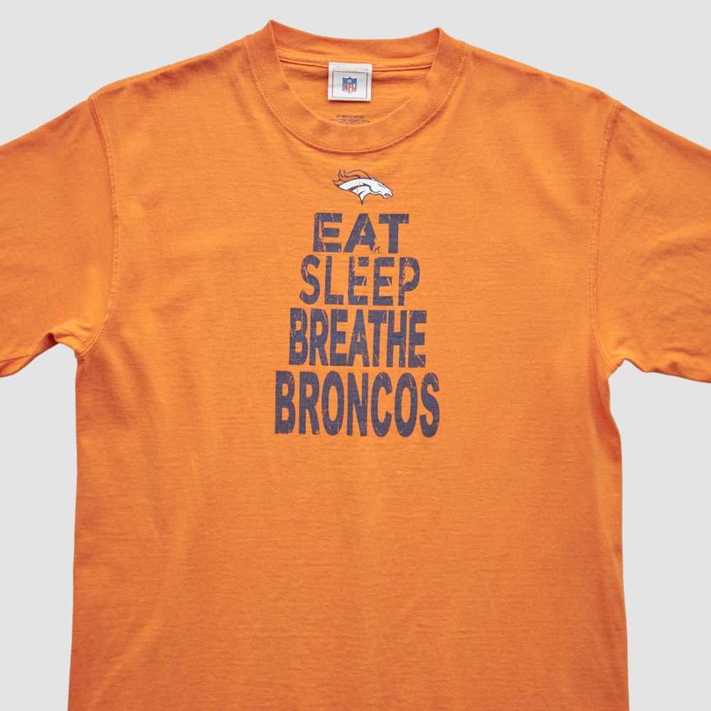 Denver Broncos NFL 2000s T-Shirt - Orange T-shirts