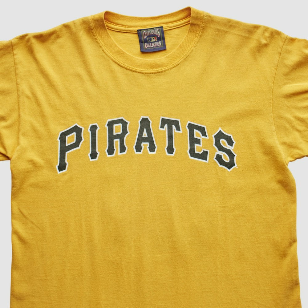 Pittsburgh Pirates Cooperstown Collection 2000s T-Shirt - Yellow - Vintage T-shirts