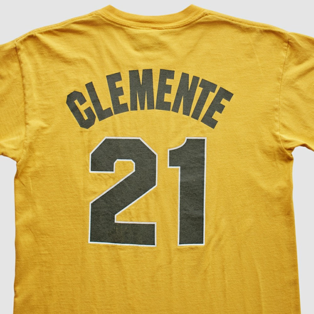 Pittsburgh Pirates Cooperstown Collection 2000s T-Shirt - Yellow - Vintage T-shirts