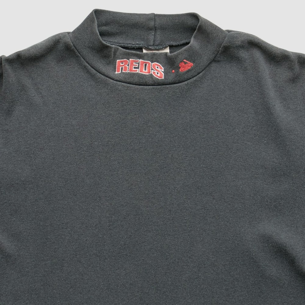 Cincinnati Reds Majestic 90s Pullover Sweatshirt - Gray - XVintage Pullover