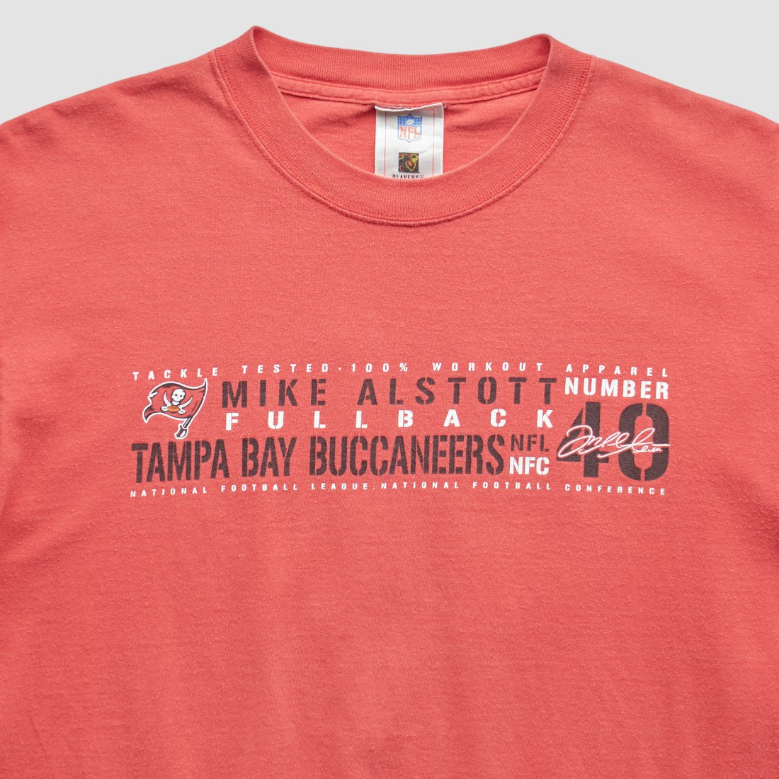 Tampa Bay Buccaneers NFL 2000s T-Shirt - Orange T-shirts