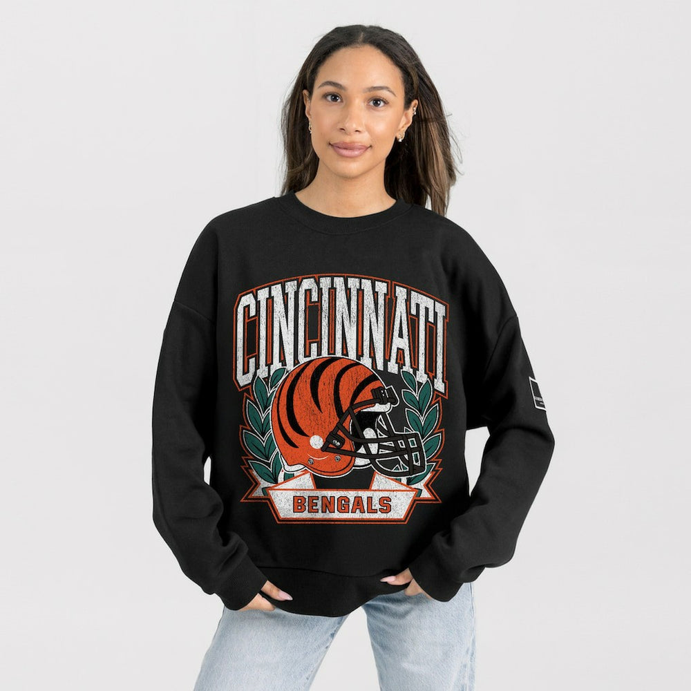 Cincinnati Bengals Gameday Couture Women's Oversized Victory Lane Black Label Premium Fleece Sweatshirt - Black Sweatshirts