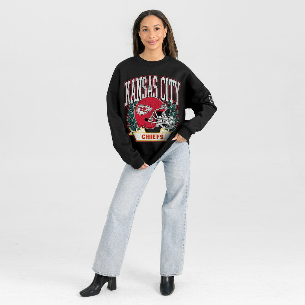Kansas City Chiefs Gameday Couture Women's Oversized Victory Lane Black Label Premium Fleece Sweatshirt - Black Sweatshirts