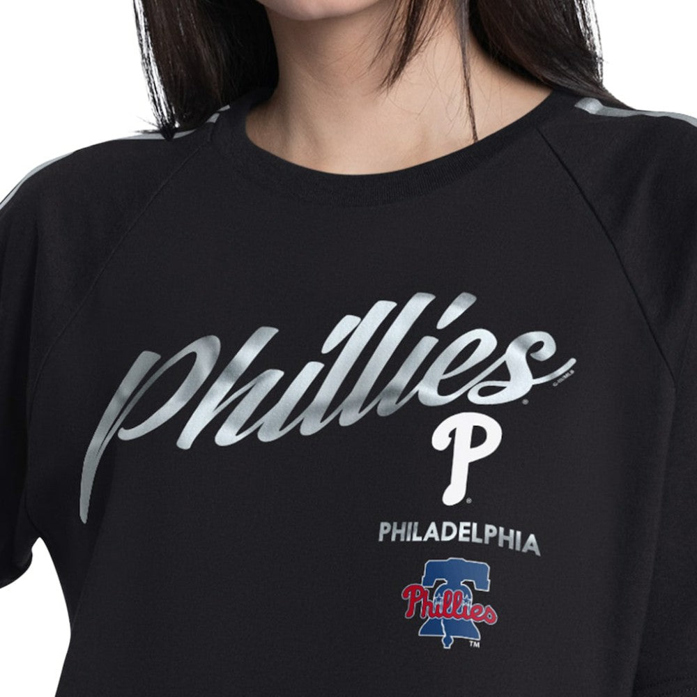 Philadelphia Phillies G-III 4Her by Carl Banks Women's Classic Play Cropped T-Shirt - Black T-shirts