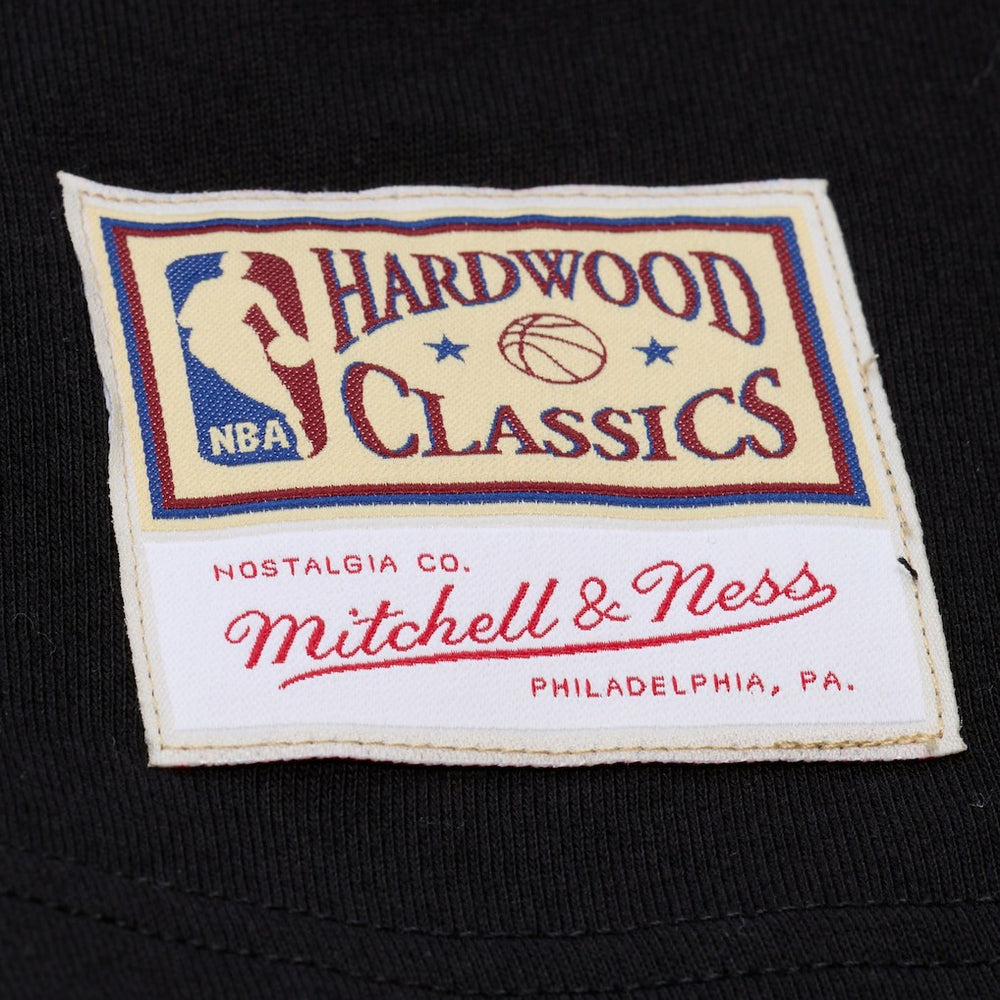 Cleveland Cavaliers Hardwood Classics Nights Playmaker T-Shirt Black - Mitchell & Ness