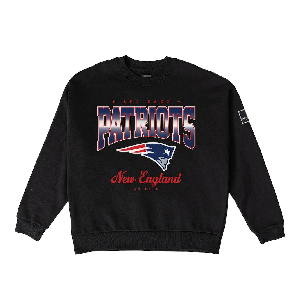 New England Patriots Gameday Couture Women's Powerhouse Play Premium Fleece Sweatshirt - Black Sweatshirts
