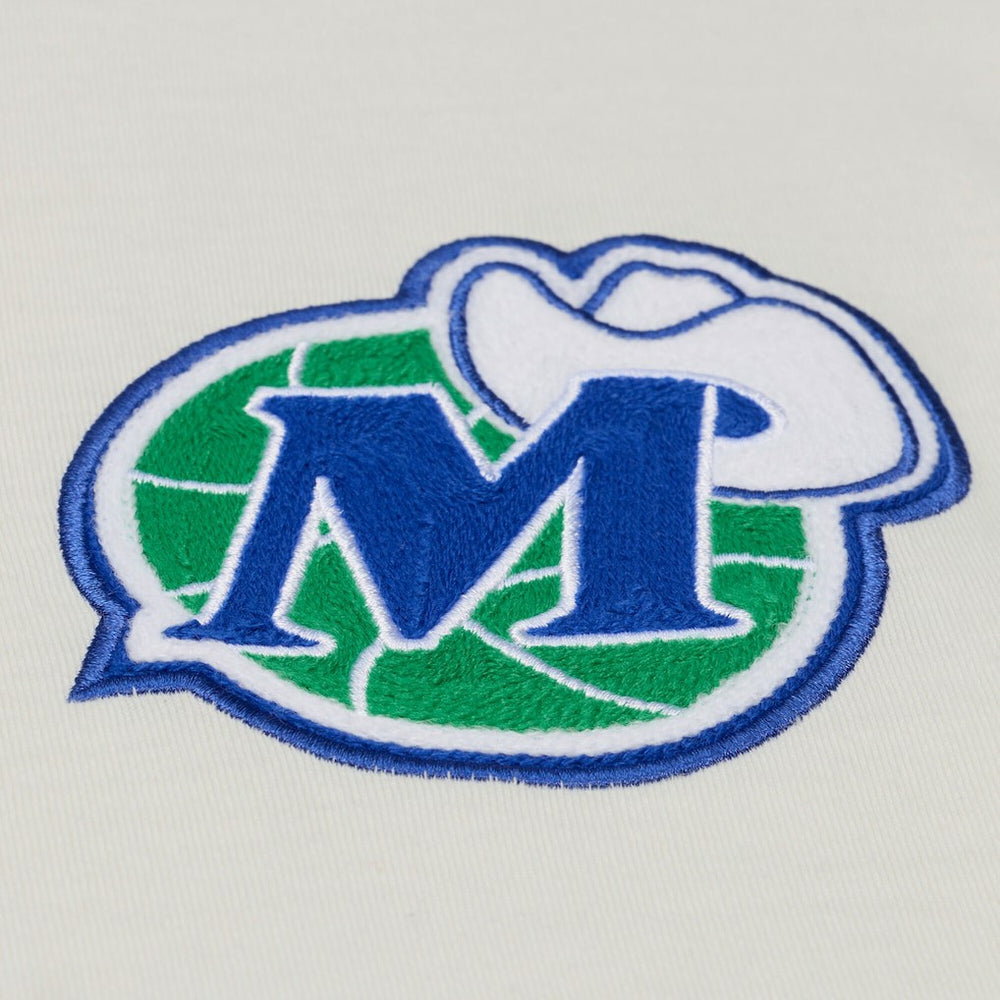 Dallas Mavericks Hardwood Classics Chainstitch Premium T-Shirt Cream - Mitchell & Ness