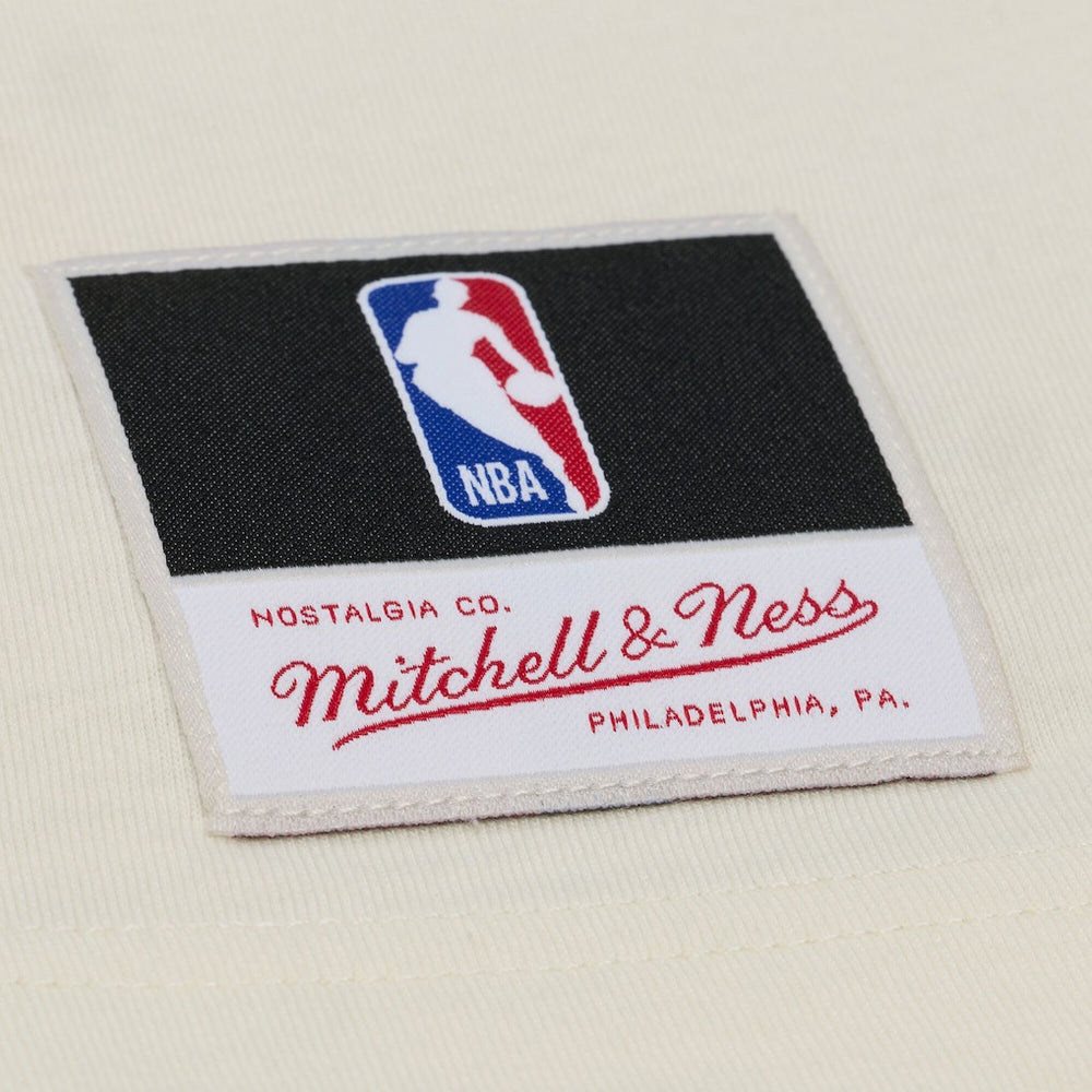 Cleveland Cavaliers Hardwood Classics Chainstitch Premium T-Shirt Cream - Mitchell & Ness