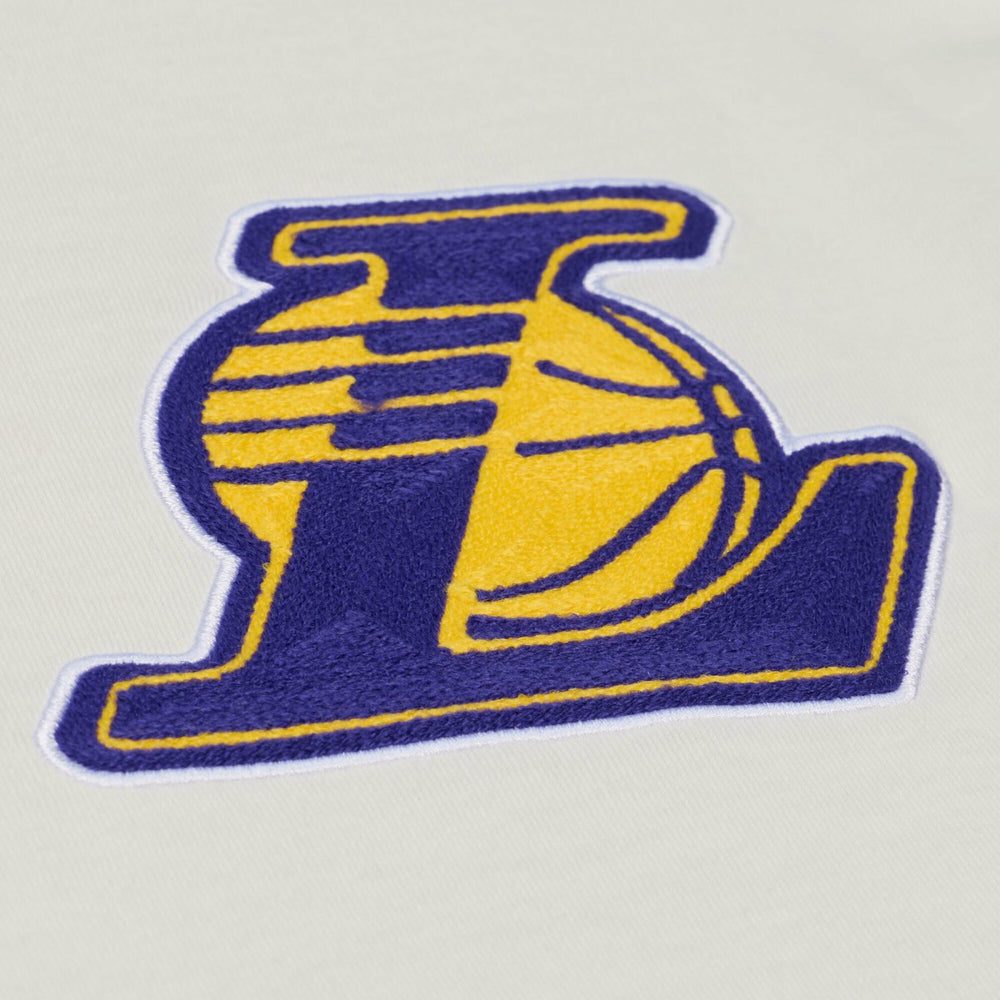 Los Angeles Lakers Hardwood Classics Chainstitch Premium T-Shirt Cream - Mitchell & Ness