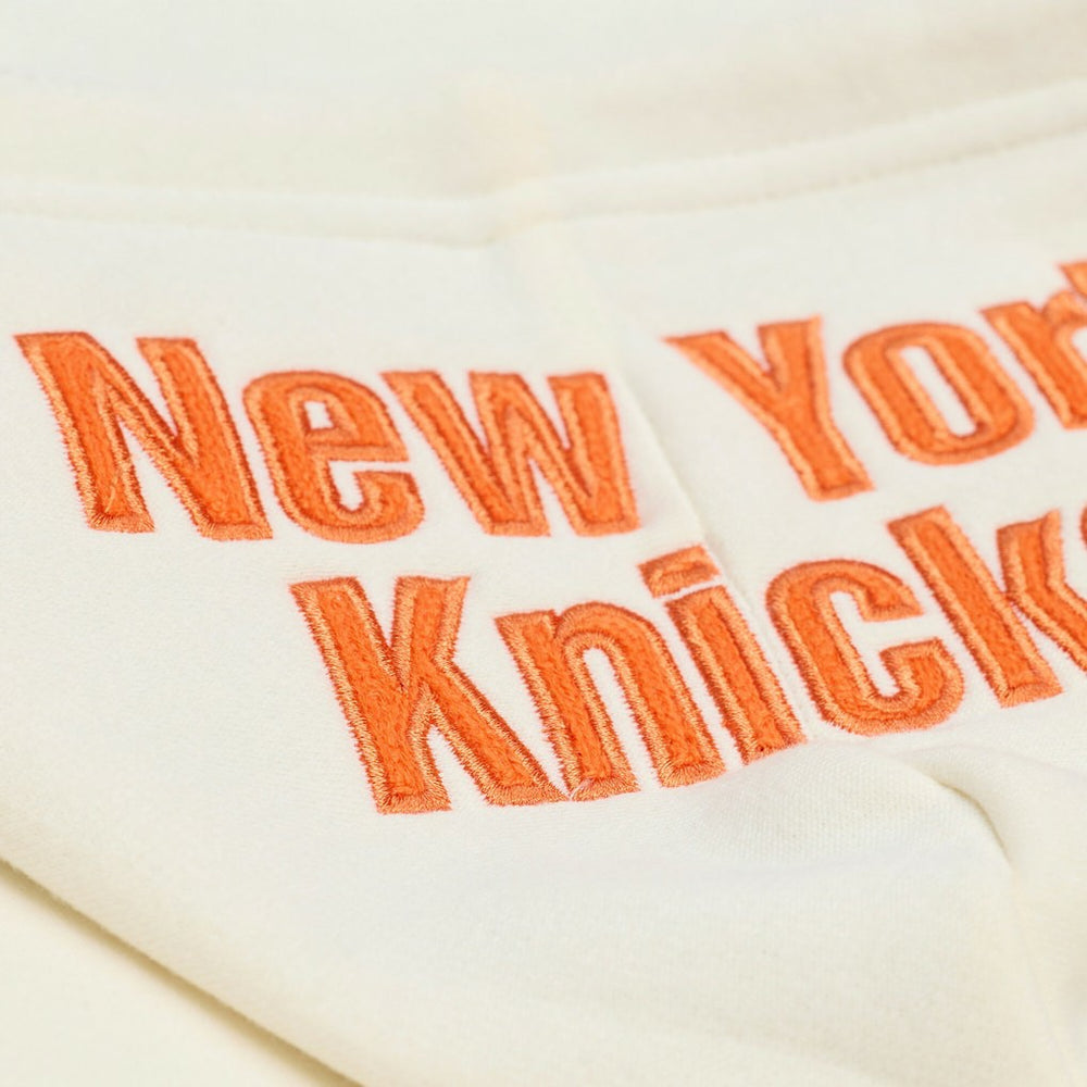 New York Knicks Hardwood Classics Chainstitch Premium Fleece Hoodie Cream - Mitchell & Ness