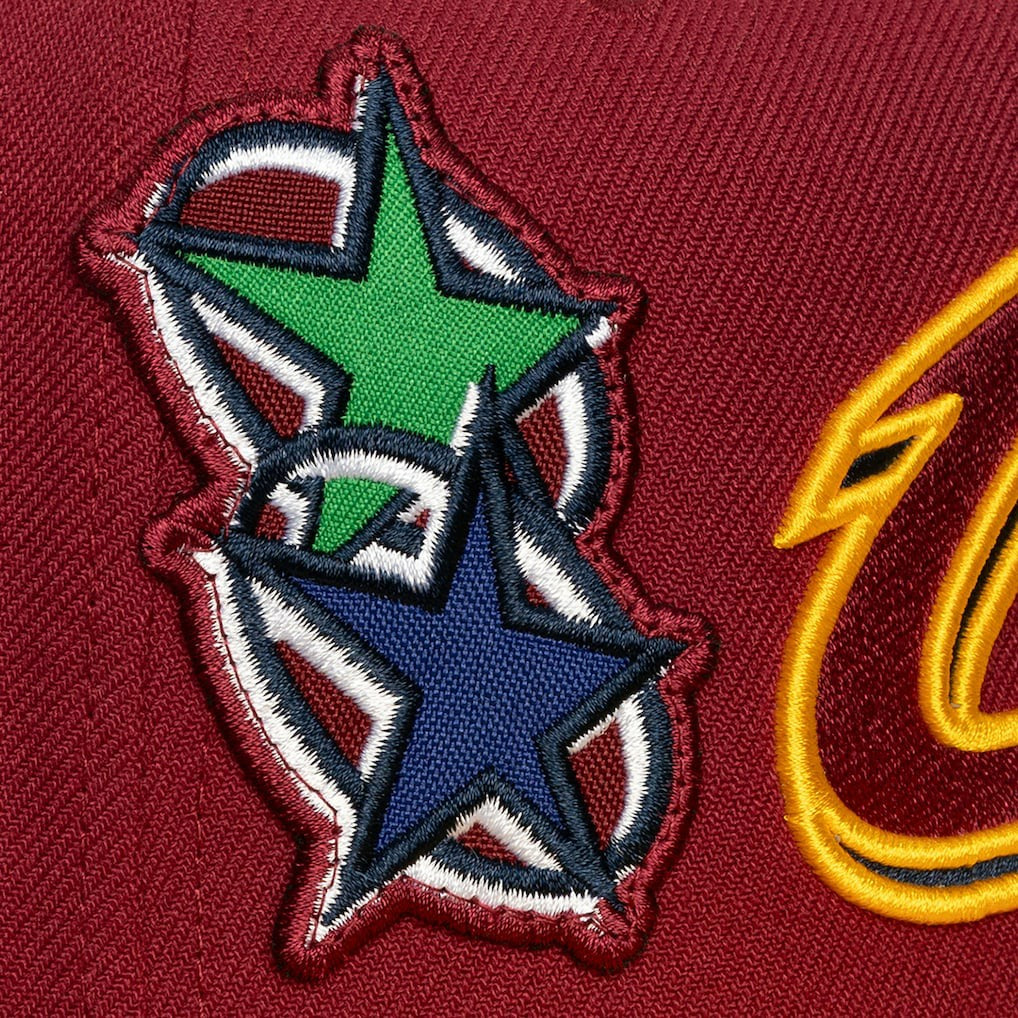 Cleveland Cavaliers x Billie Eilish Hardwood Classics Patch Snapback Hat Wine/Gold - Mitchell & Ness