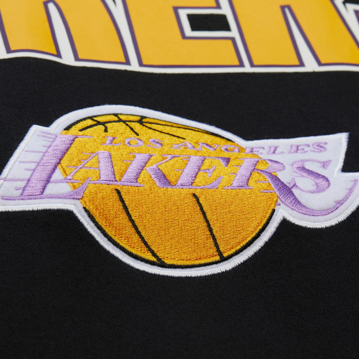 Los Angeles Lakers Hardwood Classics Throw It Back Premium T-Shirt Black - Mitchell & Ness