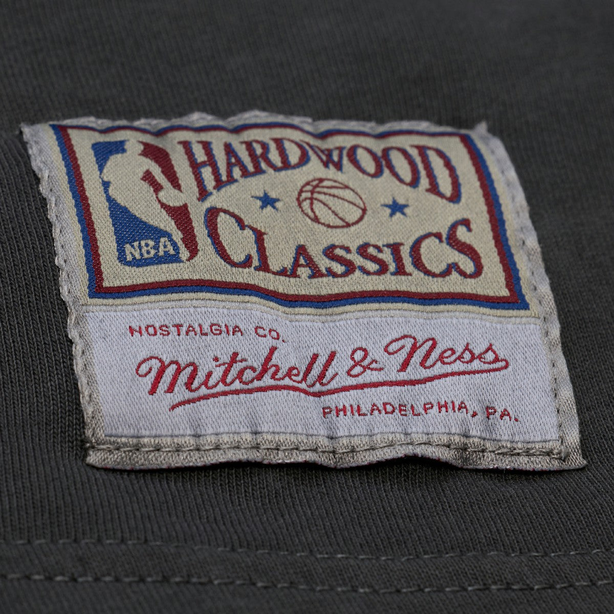 Milwaukee Bucks Downtown Collection Premium T-Shirt Black - Mitchell & Ness