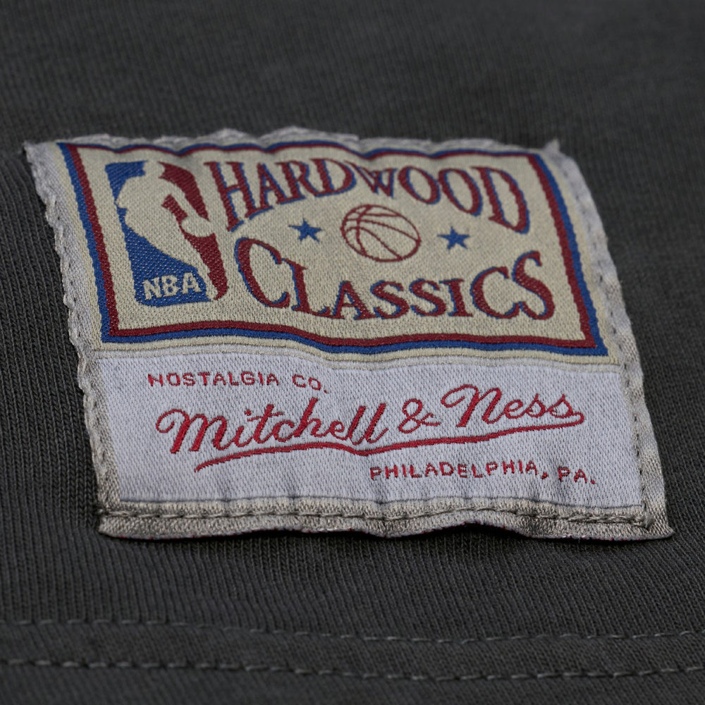 Milwaukee Bucks Downtown Collection Premium T-Shirt Black - Mitchell & Ness