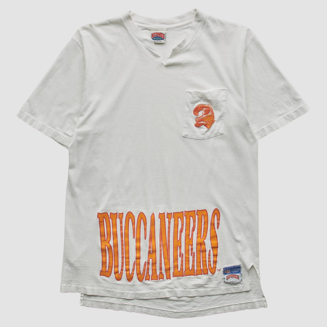 Tampa Bay Buccaneers Nutmeg Mills 90s T-shirt - White T-shirts