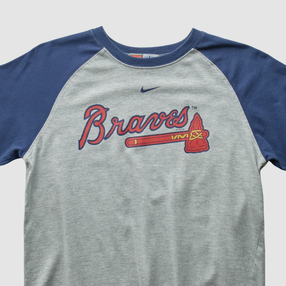 Atlanta Braves Nike 2000s T-shirt - Gray - XVintage T-shirts