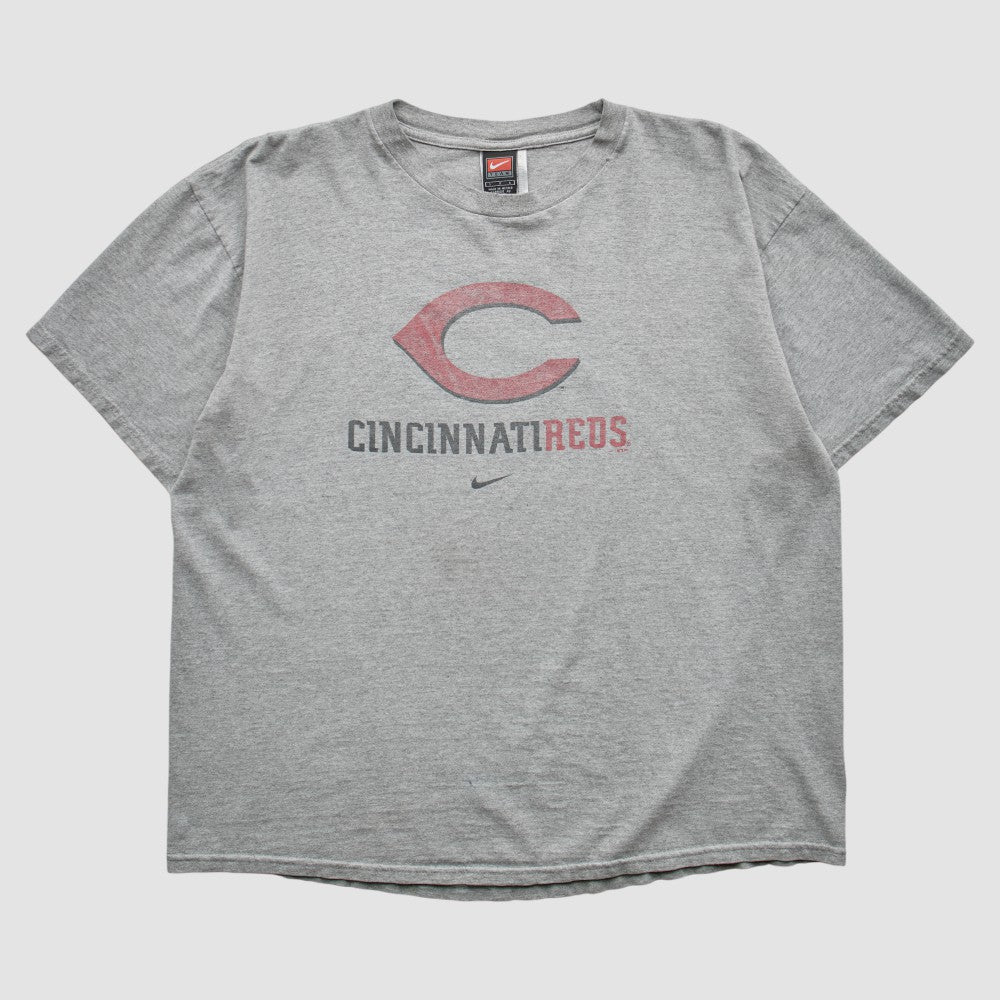 Cincinnati Reds Nike 2000s T-shirt - Heather Gray - Vintage T-shirts