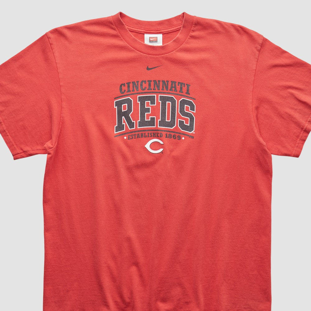 Cincinnati Reds Nike 2000s T-shirt - Red - Vintage T-shirts