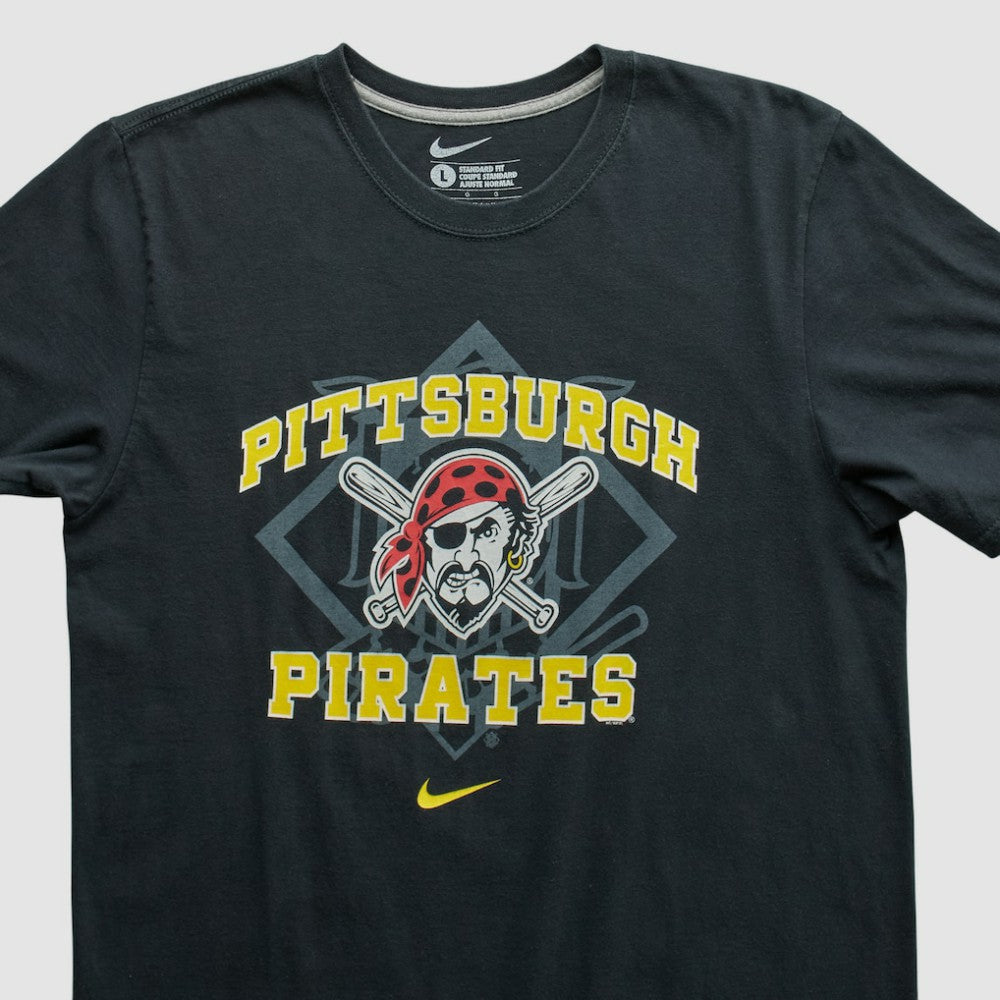 Pittsburgh Pirates Nike 2010s T-shirt - Black - Vintage T-shirts