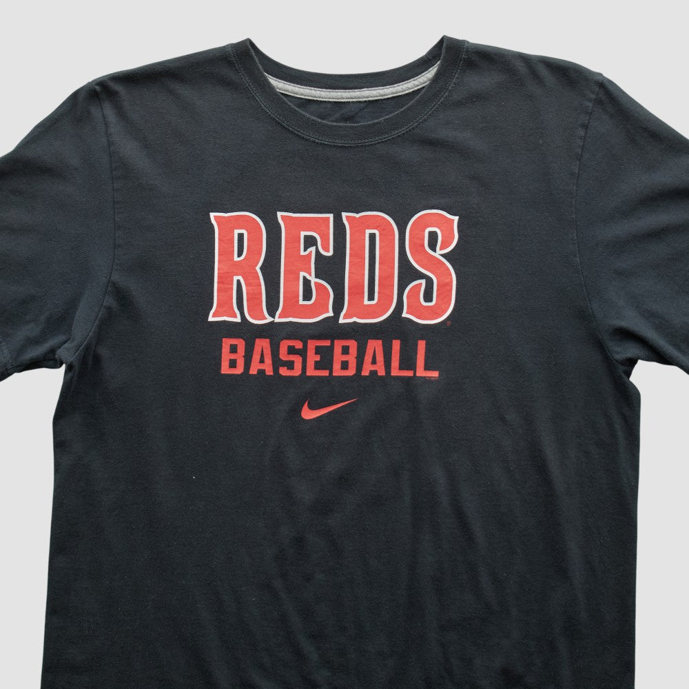 Cincinnati Reds Nike 2010s T-shirt - Black - Vintage T-shirts