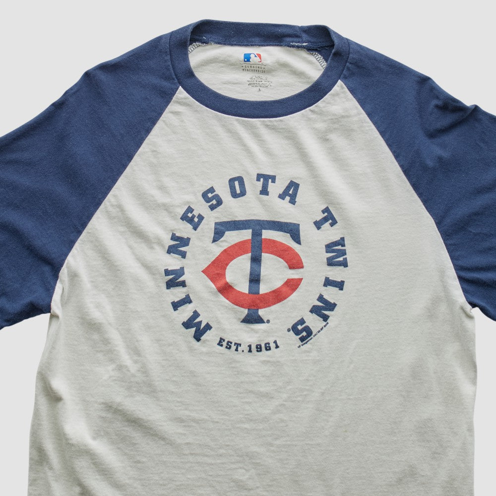 Minnesota Twins Genuine Merchandise 2009 T-shirt - White - Vintage T-shirts