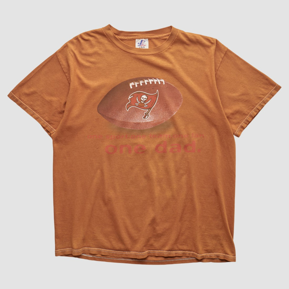 Tampa Bay Buccaneers Logo Athletic 2000s T-shirt - Orange T-shirts