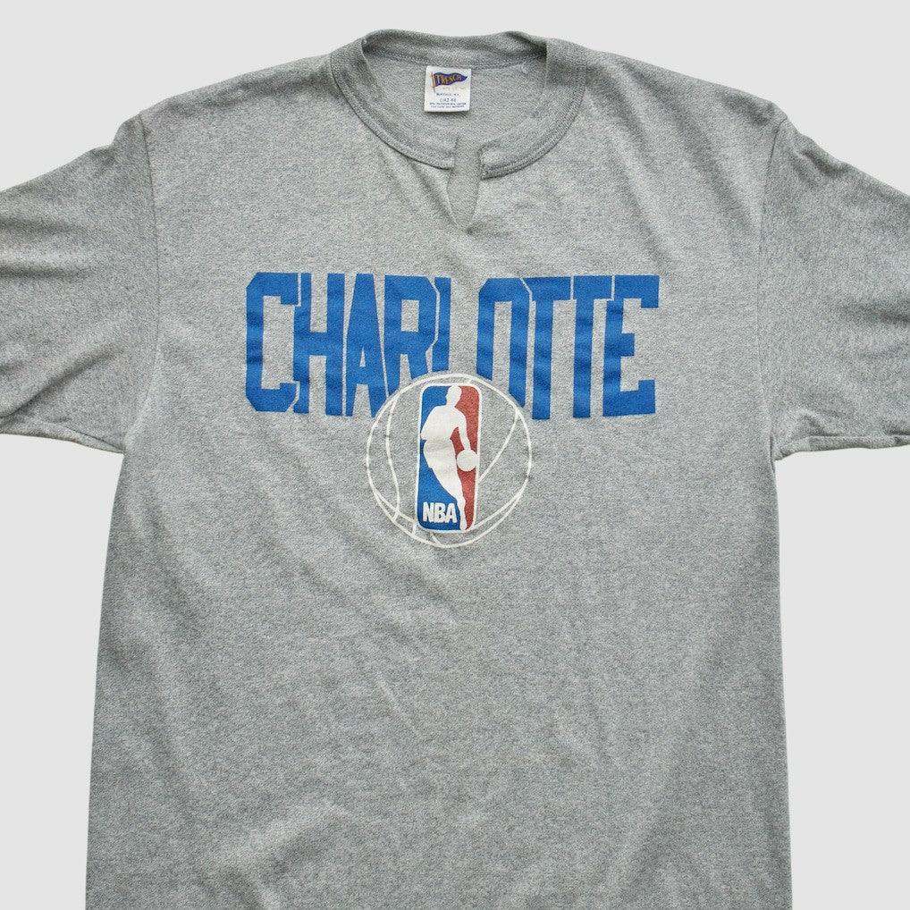 Charlotte Hornets Trench 90s T-shirt Heather Gray Vintage - Vintage