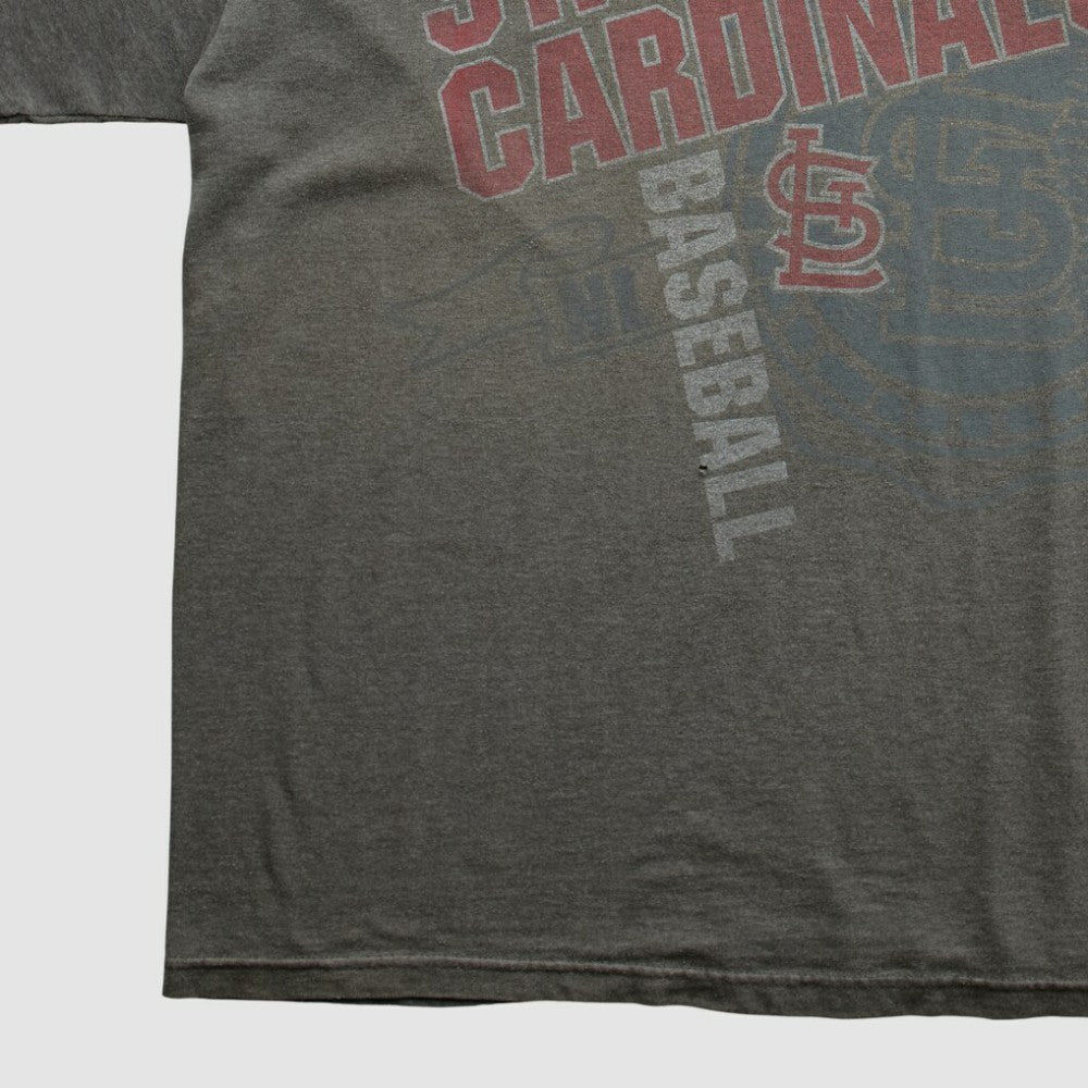 St. Louis Cardinals Genuine Merchandise 2010s T-shirt - Gray - 2XVintage T-shirts
