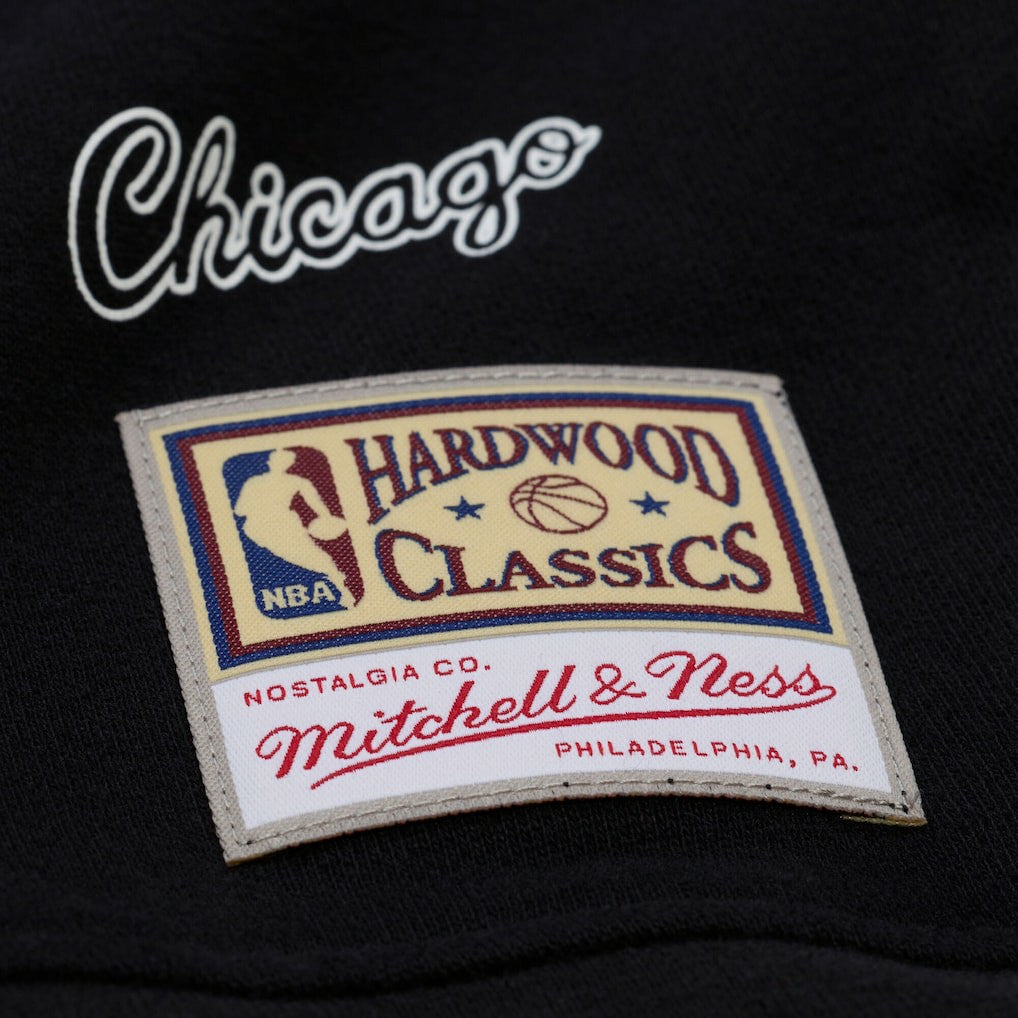 Chicago Bulls Women's Hardwood Classics Script Lightweight Sweatshirt Black - Mitchell & Ness