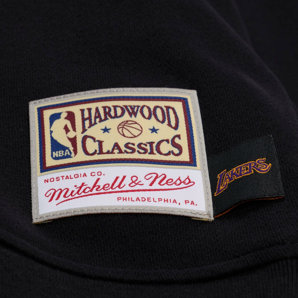 Los Angeles Lakers Women's Hardwood Classics Script Lightweight Sweatshirt Black - Mitchell & Ness