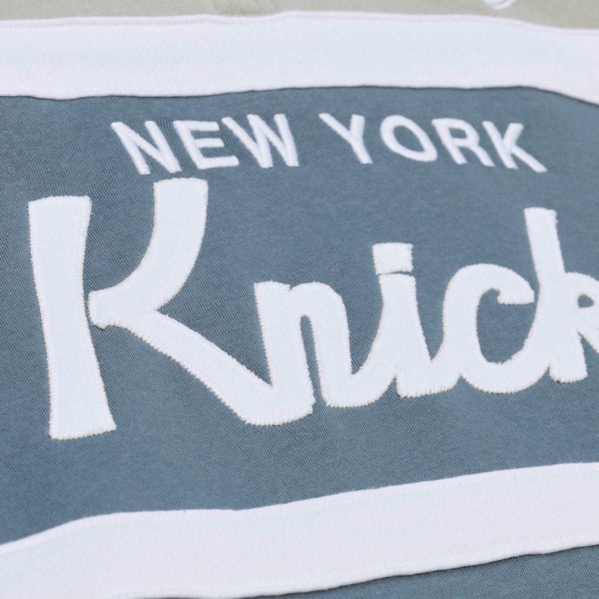 New York Knicks Thunderstorm Head Coach Quarter-Zip Jacket Blue - Mitchell & Ness