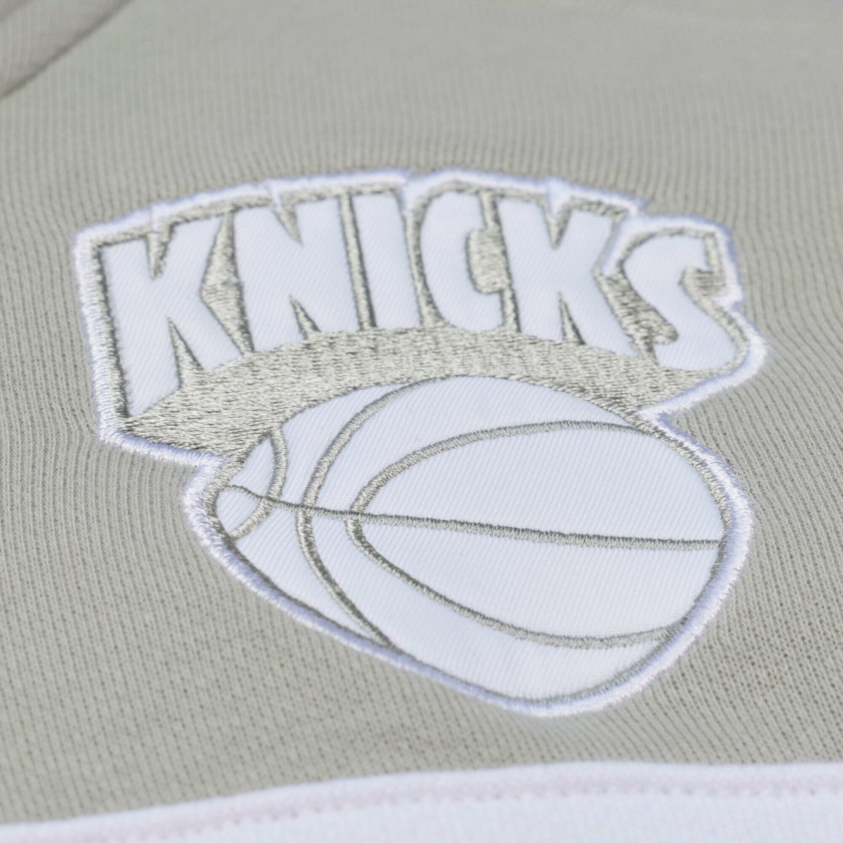 New York Knicks Thunderstorm Head Coach Quarter-Zip Jacket Blue - Mitchell & Ness