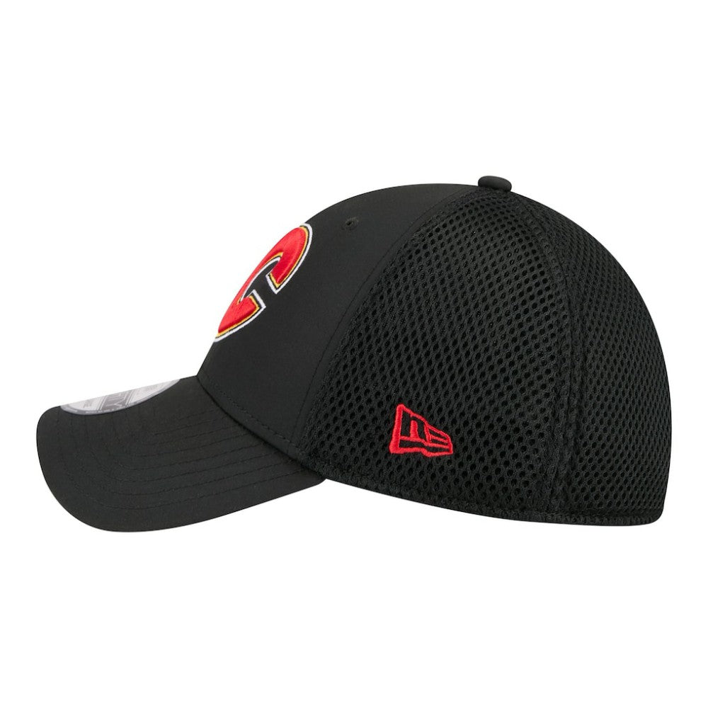 Calgary Flames New Era Logo 39THIRTY Flex Hat - Black | US 203785930