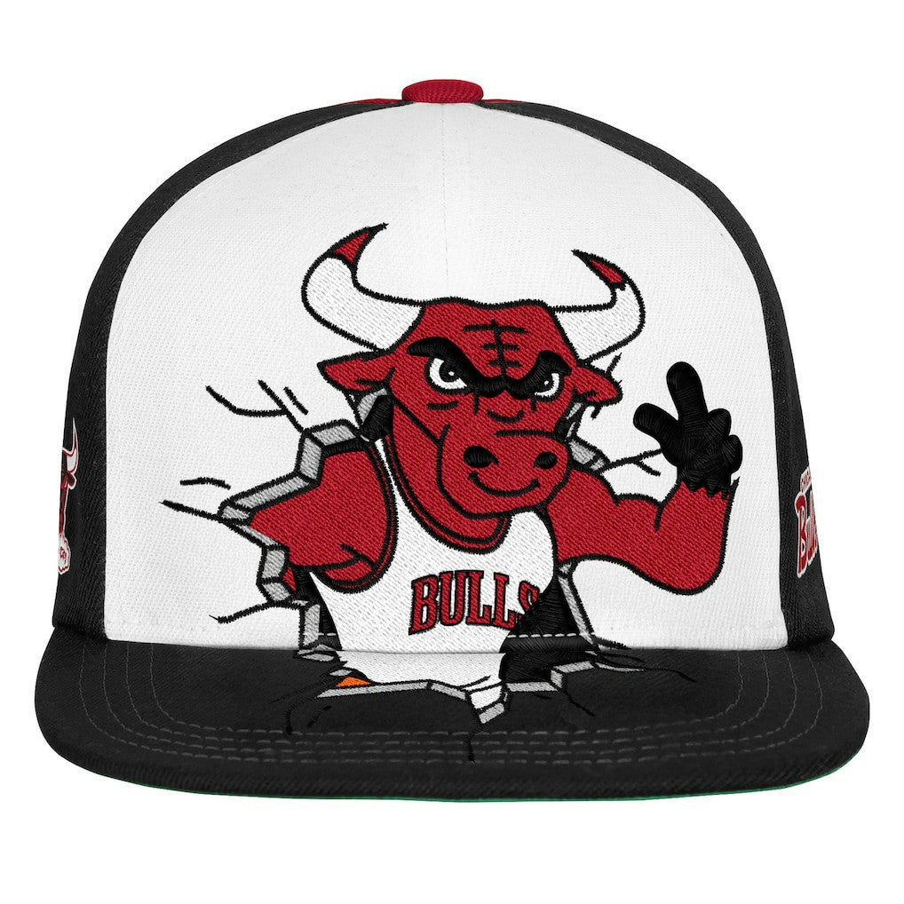 Chicago Bulls Youth Mascot Snapback Hat Black - Mitchell & Ness