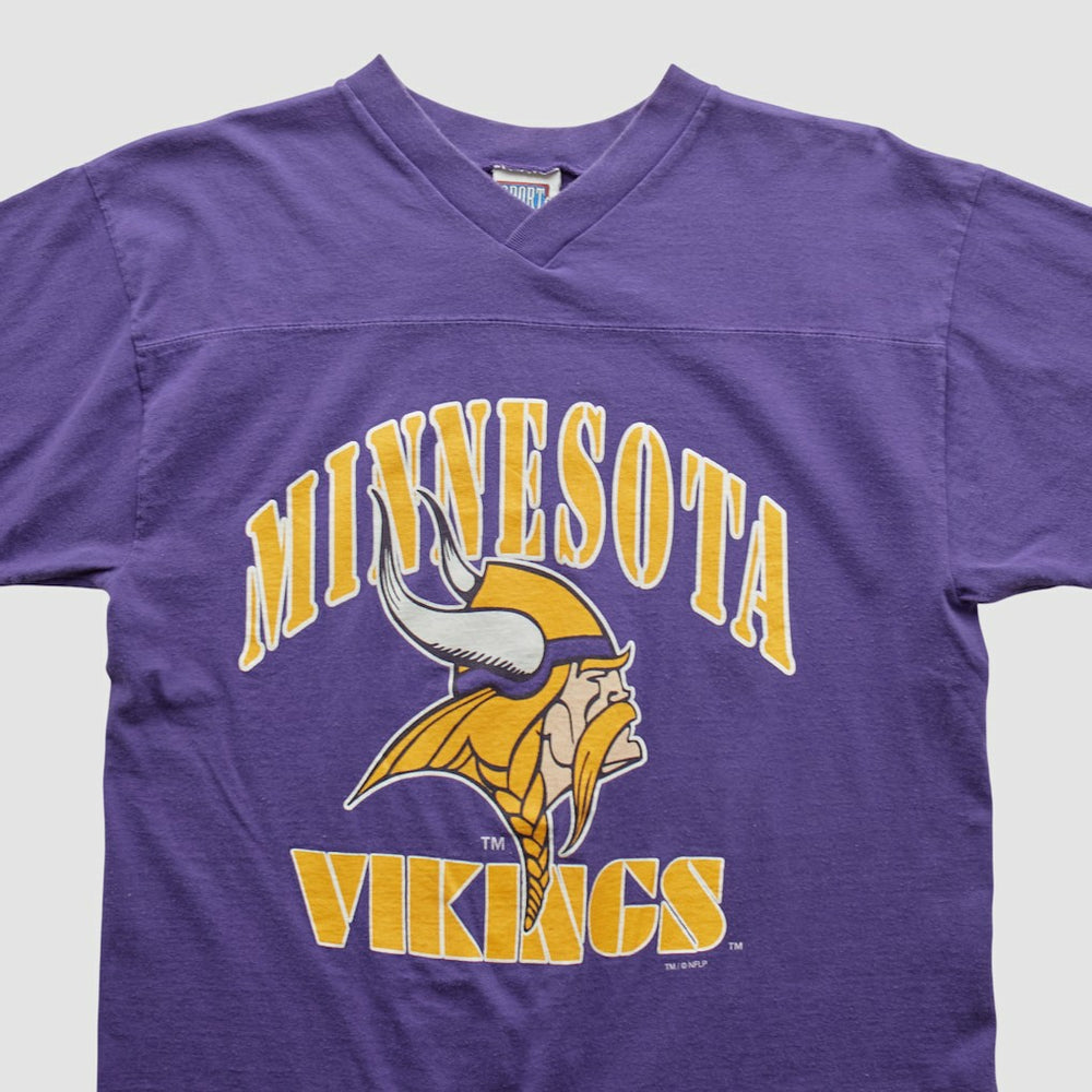 Minnesota Vikings Sport Attack 90s T-shirt - Purple T-shirts