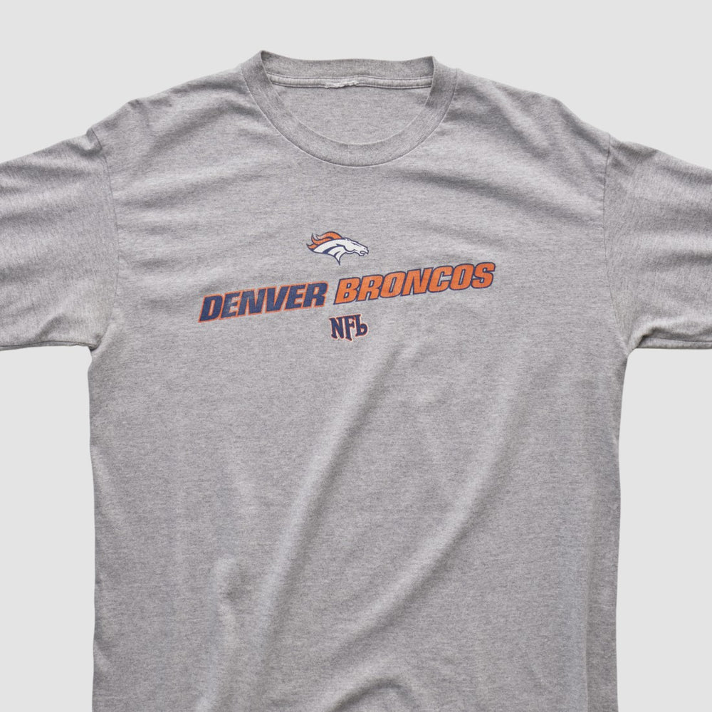 Denver Broncos 2000s Long Sleeve T-shirt - Heather Gray T-shirts