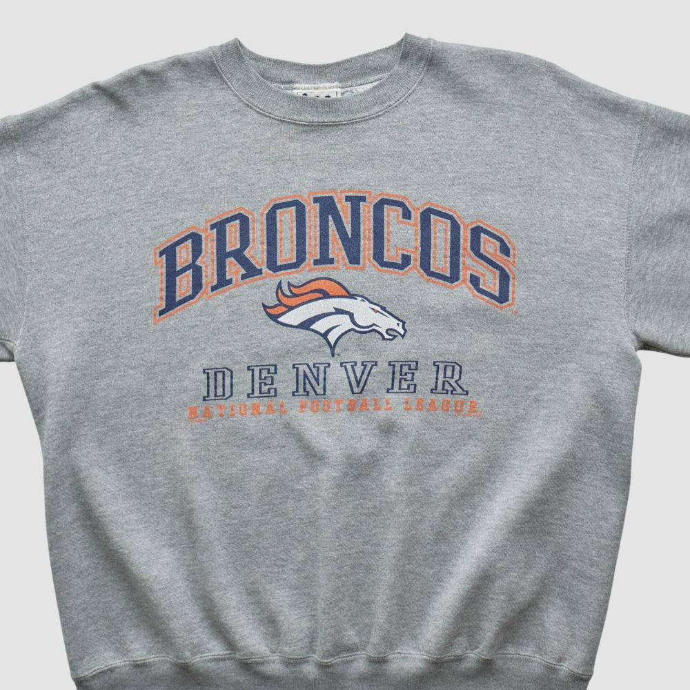 Denver Broncos Lee Sport 90s Pullover Sweatshirt - Heather Gray Pullover