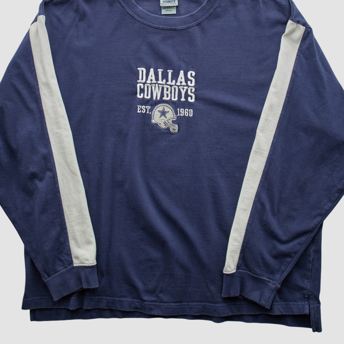 Dallas Cowboys 2000s Long Sleeve T-shirt - Navy T-shirts