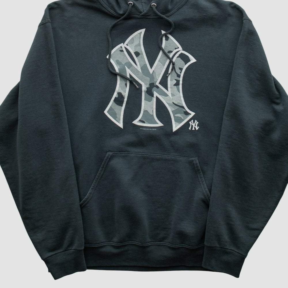 New York Yankees Genuine Merchandise 2010s Hooded Pullover Sweatshirt - Black - XVintage Pullover