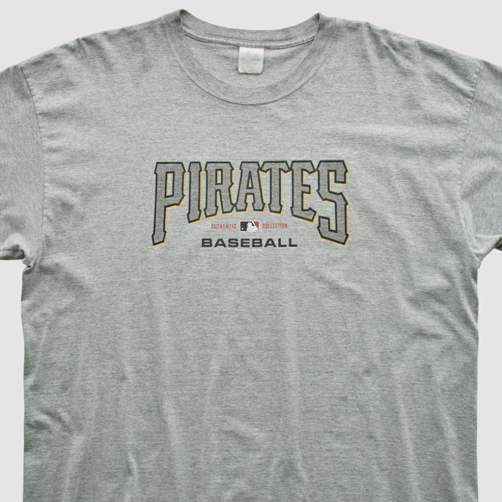 Pittsburgh Pirates Majestic 2003 T-shirt - Heather Gray - 3XVintage T-shirts