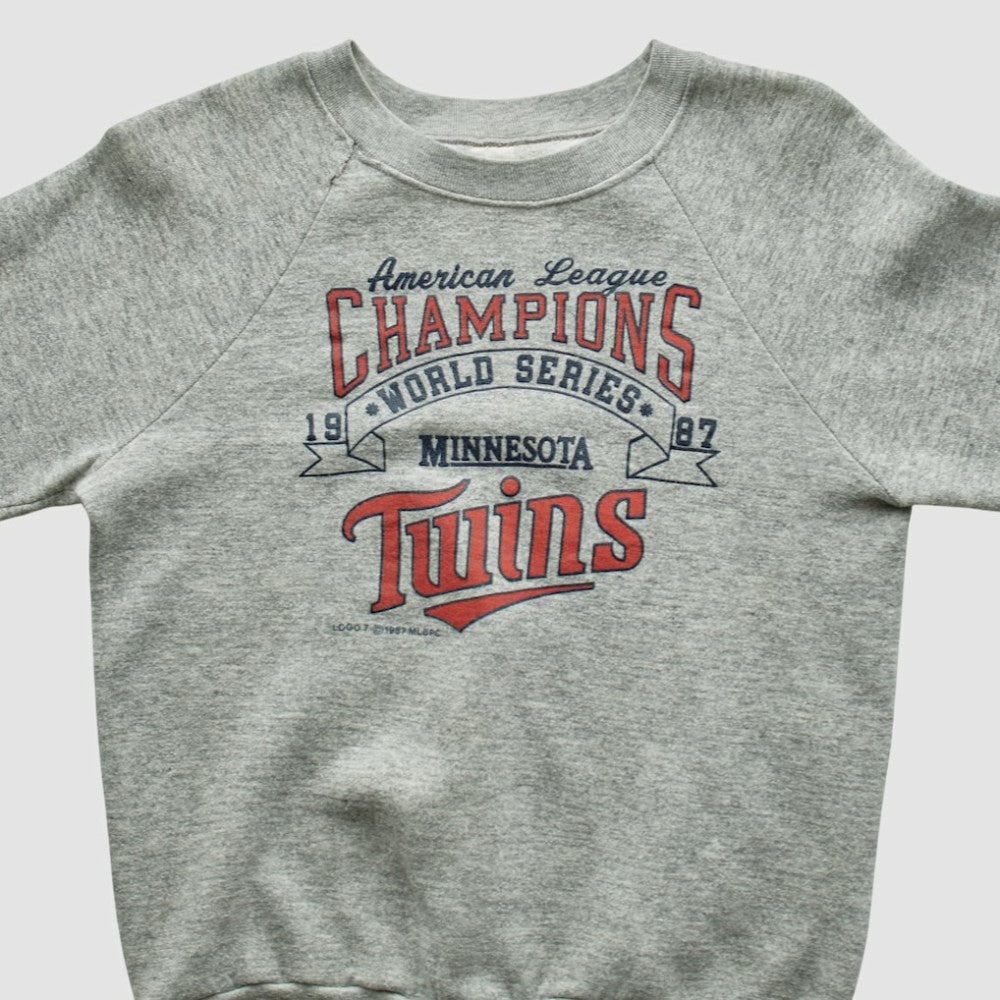 Minnesota Twins 1987 Pullover Sweatshirt - Heather Gray - XVintage Pullover