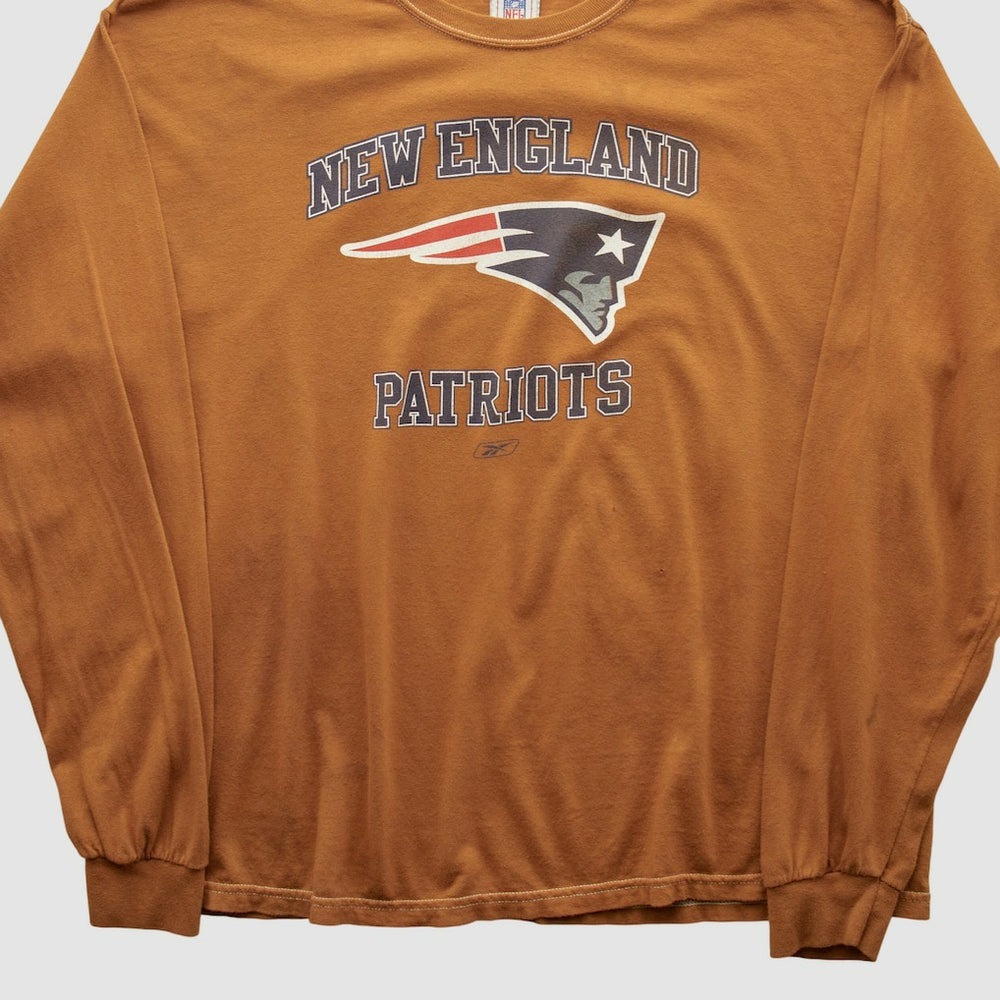 New England Patriots NFL 2000s Long Sleeve T-shirt - Brown T-shirts