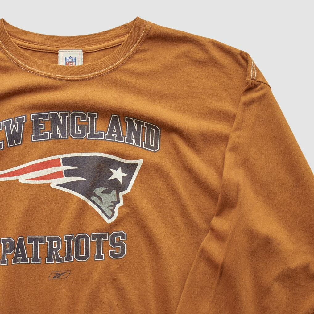 New England Patriots NFL 2000s Long Sleeve T-shirt - Brown T-shirts