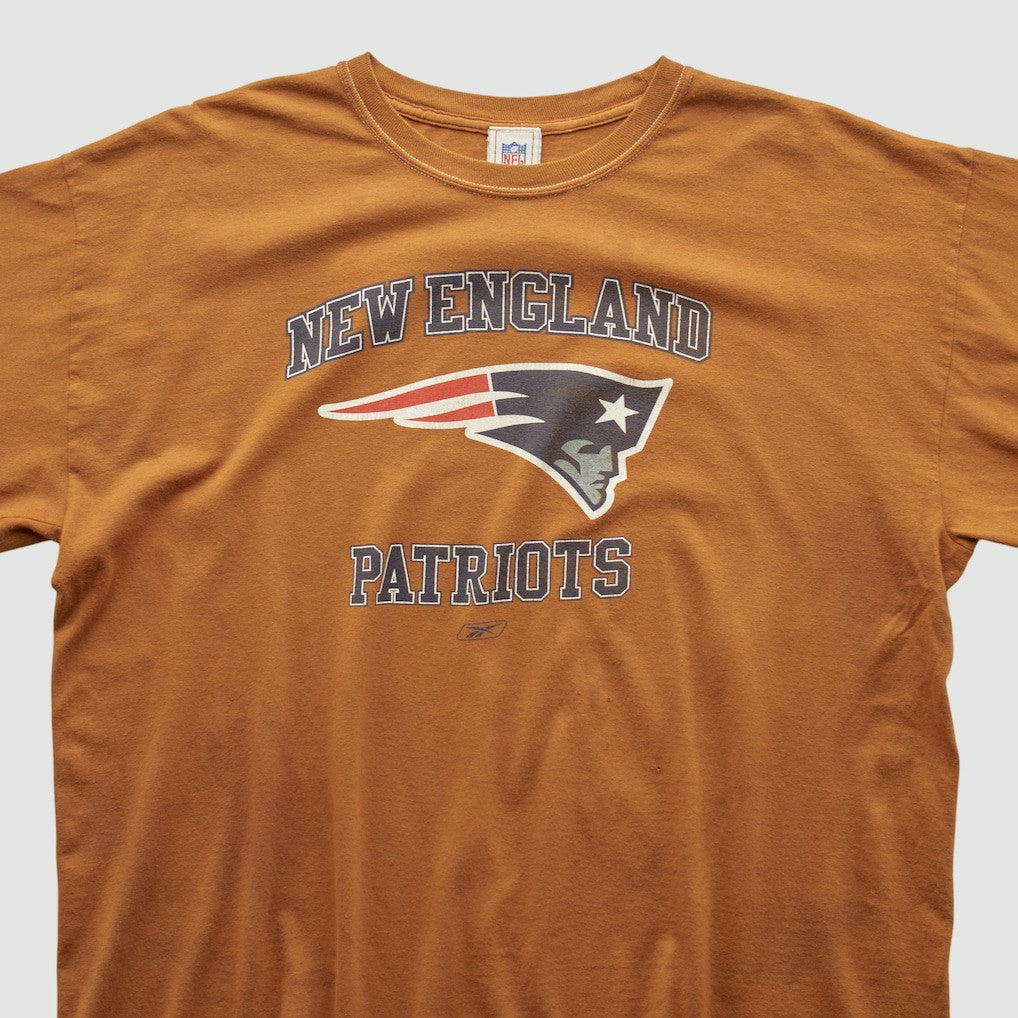 New England Patriots NFL 2000s Long Sleeve T-shirt - Brown T-shirts