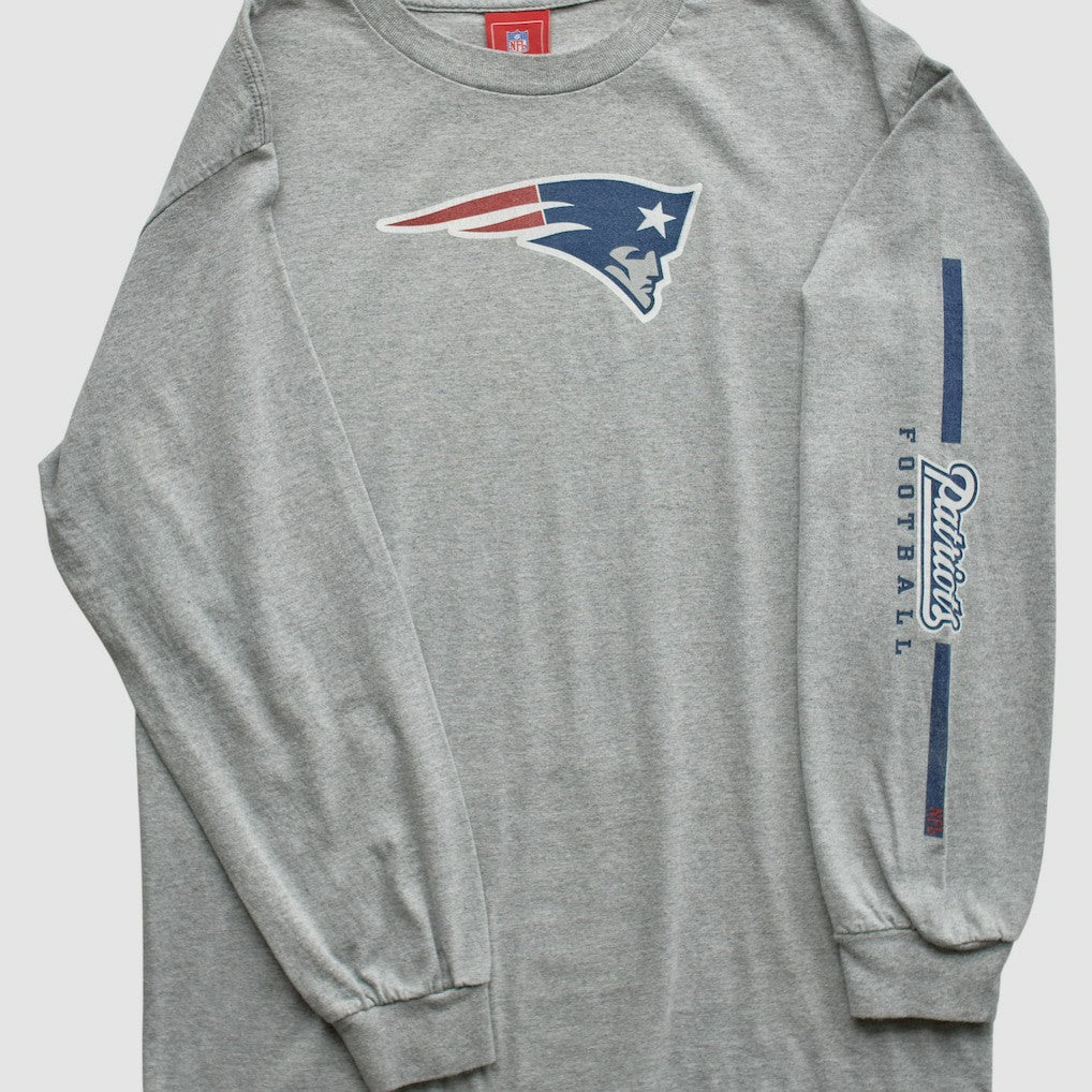 New England Patriots NFL 2000s Long Sleeve T-shirt - Heather Gray T-shirts