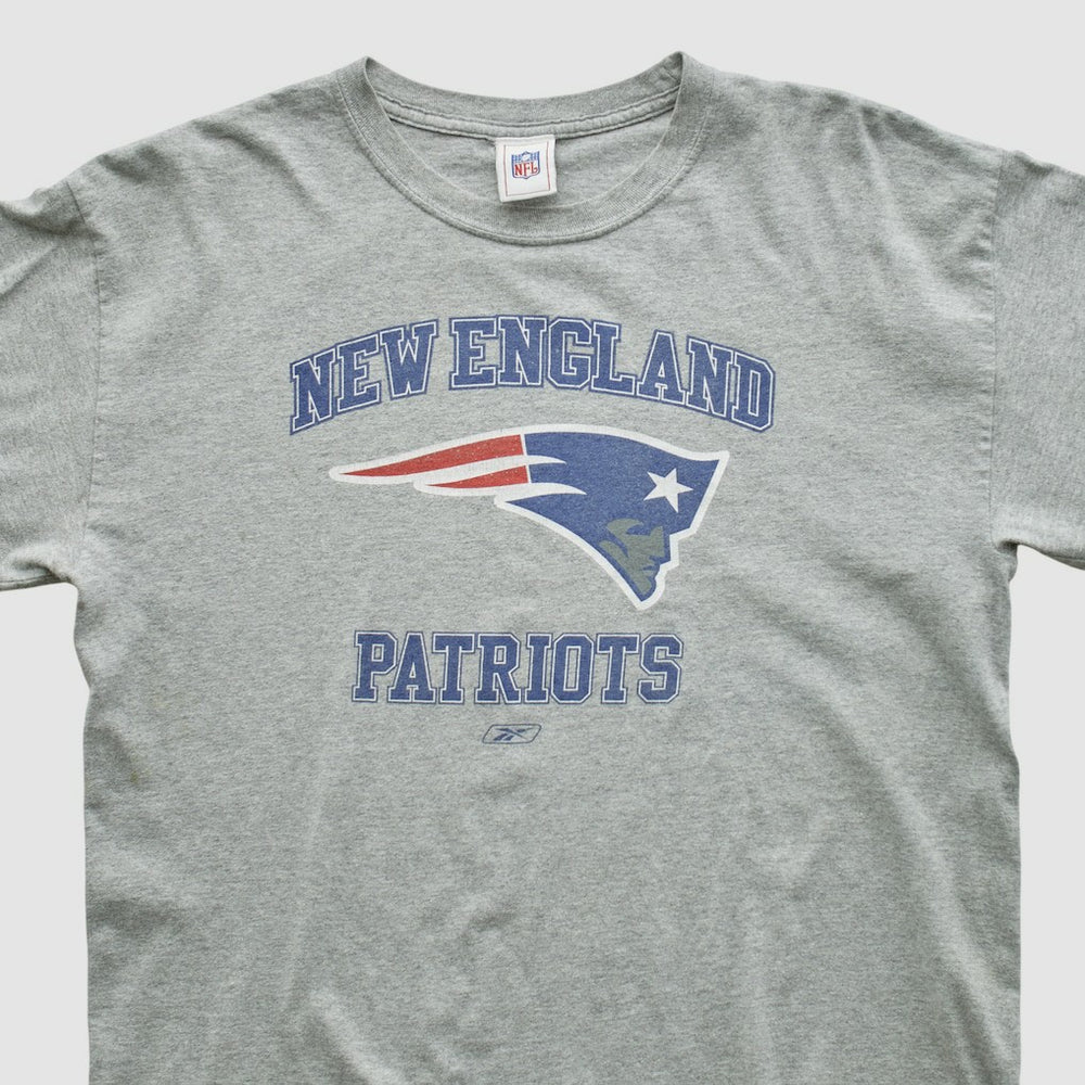 New England Patriots NFL 2000s Long Sleeve T-shirt - Heather Gray T-shirts